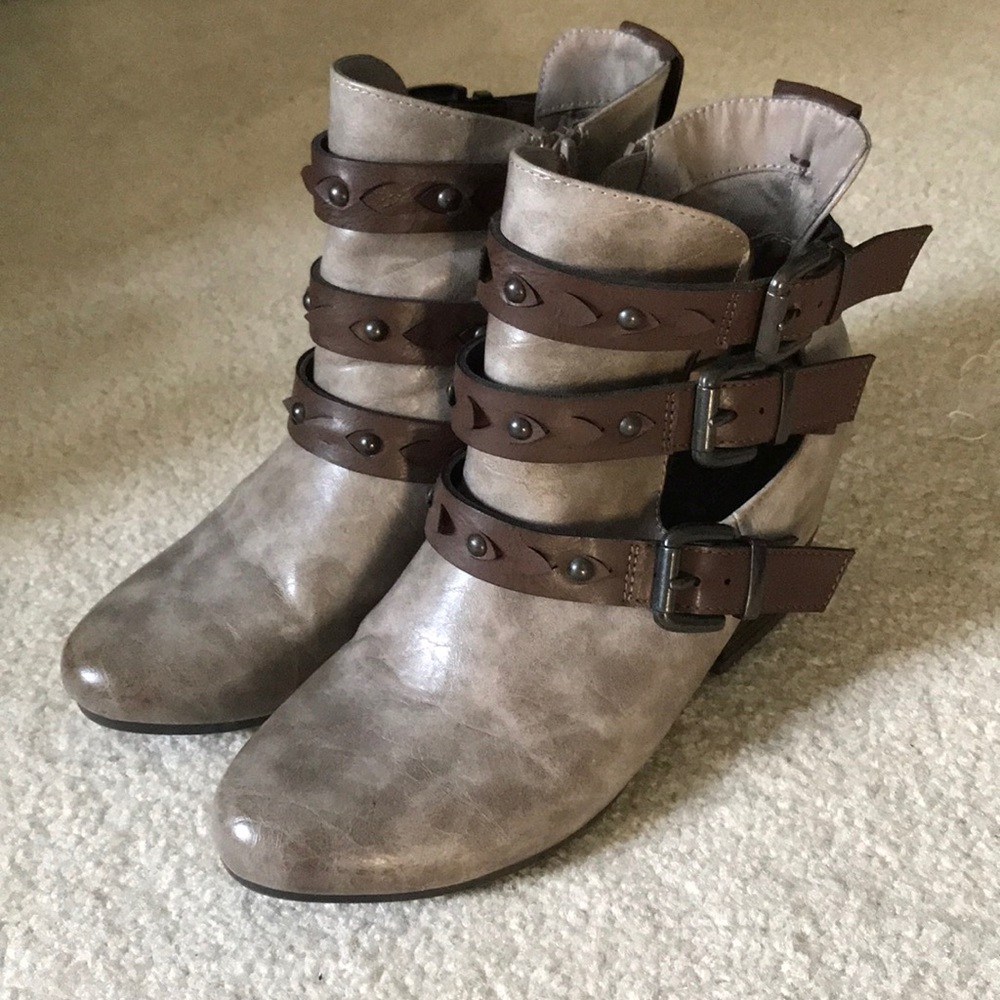 Cut out booties